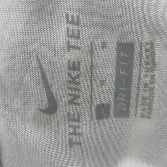 NIKE PARIS AUTHENTIC GRAPHIC T-SHIRT FOR MEN'S AND WOMEN'S - Picture 7 of 8